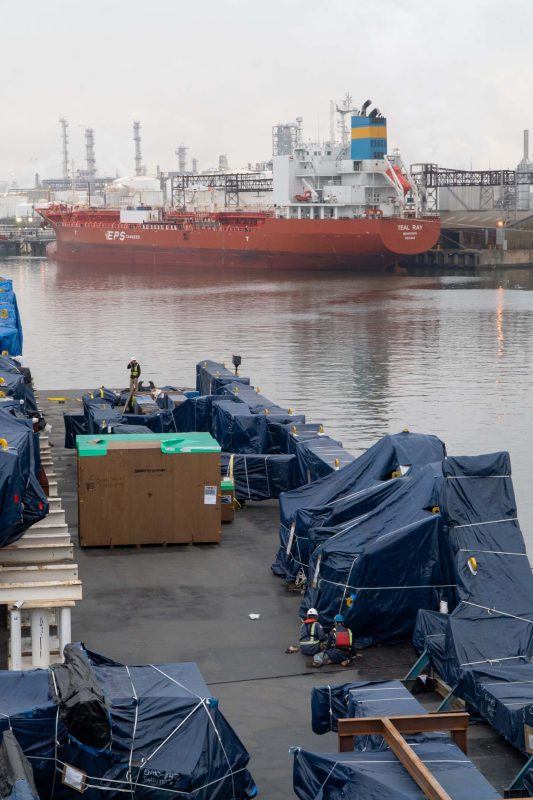 heavy haul international cargo by barge